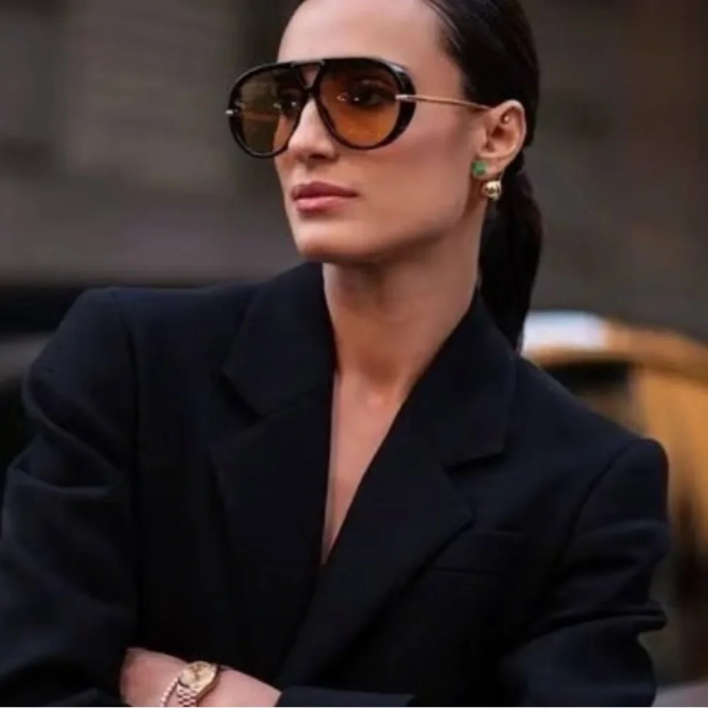 Bottega Veneta Tortoiseshell and Gold Oversized Aviator Sunglasses - Picture 4 of 5